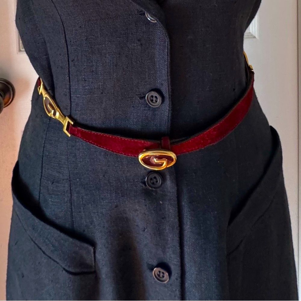 GUCCI- 1970s Burgundy Suede & Enamel Belt